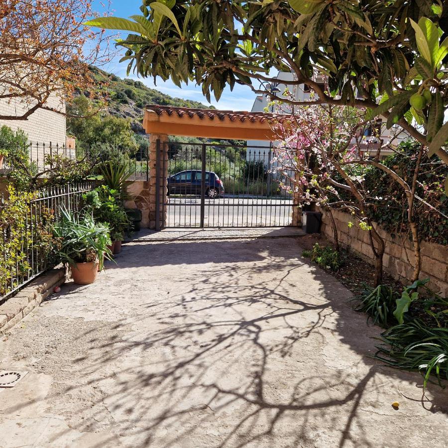 Appartamento Casa Vostra Bosa Extérieur photo