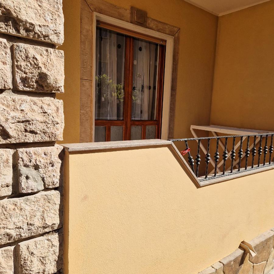 Appartamento Casa Vostra Bosa Extérieur photo